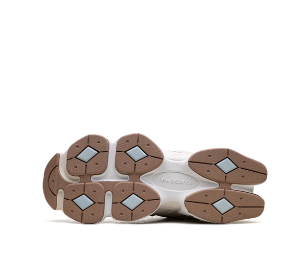 Tênis New Balance 9060 'Bisque Frosted Glass' Bege