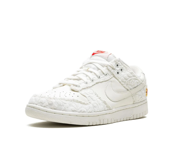 Tênis Nike Dunk Low 'Give Her Flowers' Branco