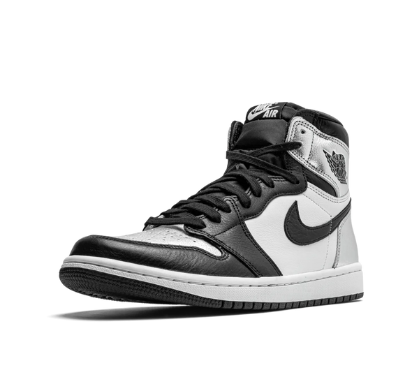 Tênis Nike Air Jordan 1 High 'Silver Toe' Prata