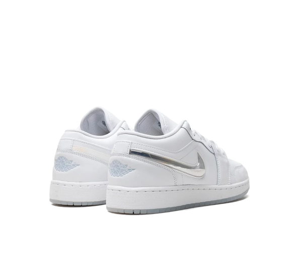 Tênis Nike Air Jordan 1 Low 'Glitter Swoosh' Branco / Colorido