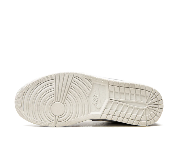 Tênis Nike Air Jordan 1 Low 'Paris' Cinza / Branco