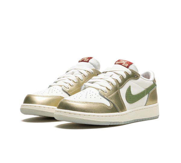 Tênis Nike Air Jordan 1 Low 'Year of the Dragon' Branco / Dourado