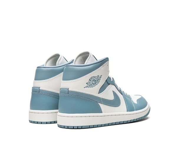 Tênis Nike Air Jordan 1 Mid 'UNC' Azul