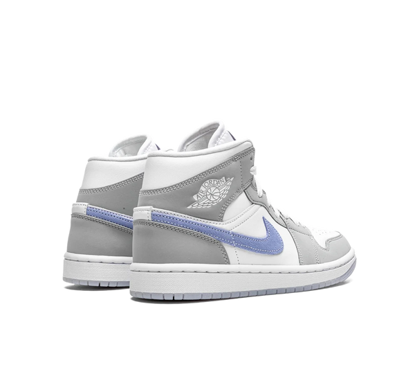 Tênis Nike Air Jordan 1 Mid 'Wolf Grey' Cinza
