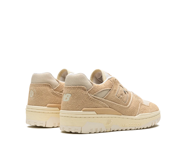 Tênis New Balance 550 x Aime Leon Dore 'Taupe Suede' Bege
