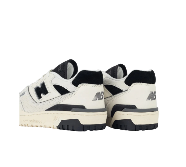 Tênis New Balance 550 'Sea Salt Black' Preto / Branco