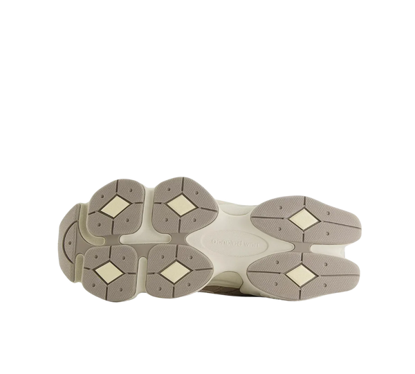 Tênis New Balance 9060 'Arid Stone Mushroom' Marrom