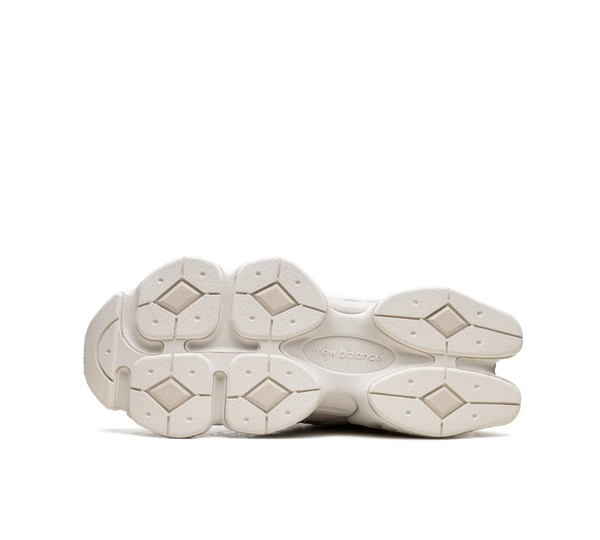 Tênis New Balance 9060 'Cream Leopard' Creme/Oncinha