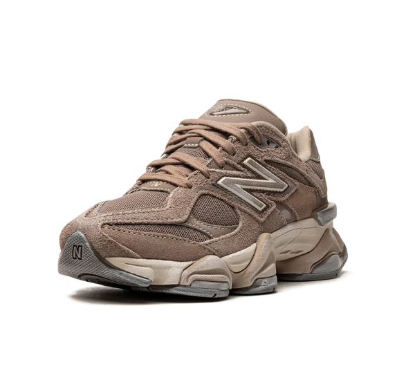 Tênis New Balance 9060 'Mushrrom Timberwolf' Marrom