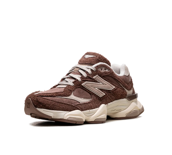Tênis New Balance 9060 'Rich Oak' Marrom / Bordô