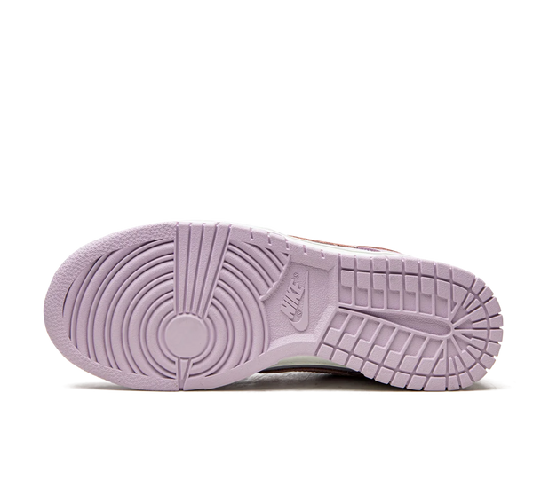Tênis Nike Dunk Low 'Easter 2022' Lilás