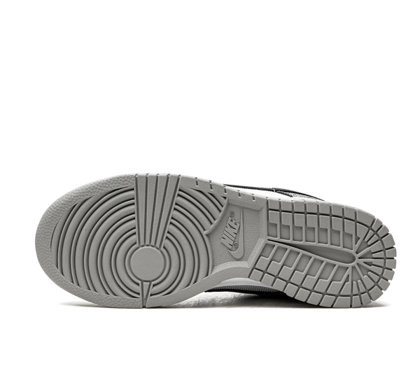 Tênis Nike Dunk Low 'Golden Gals' Prata