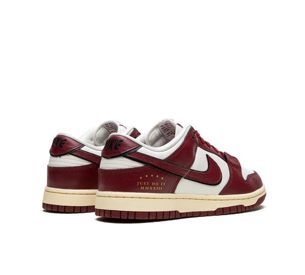 Tênis Nike Dunk Low 'Just Do It Team Red' Vermelho