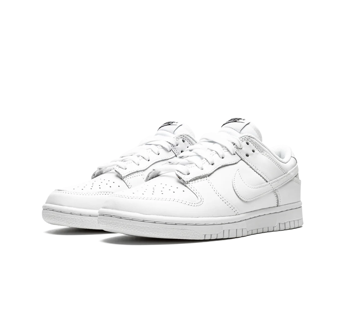 靴 Nike SB Dunk Low Triple White 28cm Tênis Nike Dunk Low 'Triple White' Branco – Juicy Sneakers