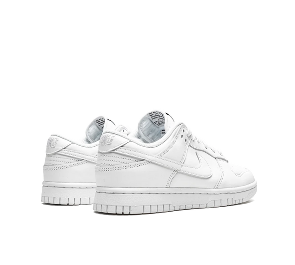 Tênis Nike Dunk Low 'Triple White' Branco