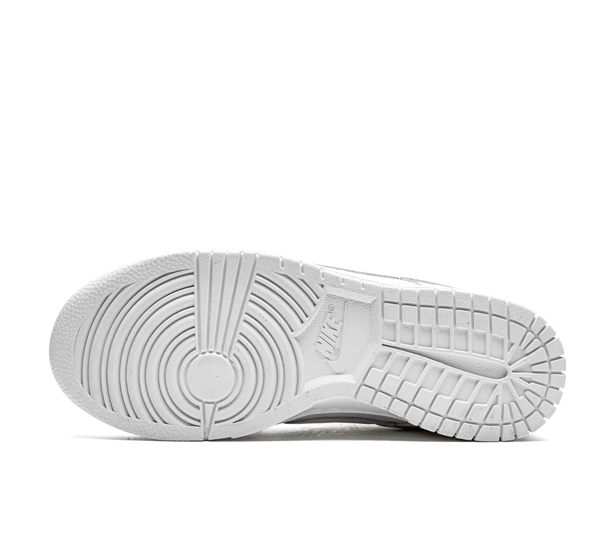 Tênis Nike Dunk Low 'Triple White' Branco