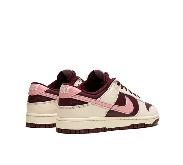 Tênis Nike Dunk Low 'Valentine's Day' Bordô / Creme