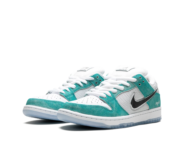 Tênis Nike Dunk Low x April Skateboards 'Turbo Green' Verde