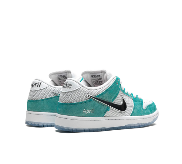 Tênis Nike Dunk Low x April Skateboards 'Turbo Green' Verde