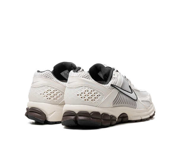 Tênis Nike Zoom Vomero 5 'Phantom' Preto / Branco
