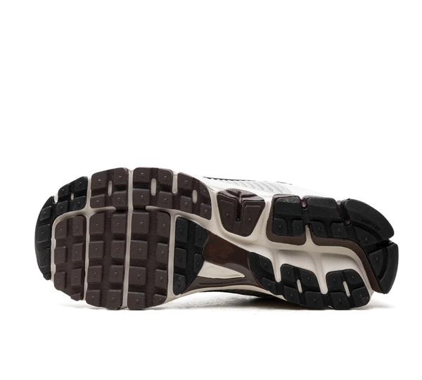 Tênis Nike Zoom Vomero 5 'Phantom' Preto / Branco