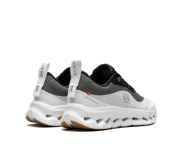 Tênis On Cloudtilt 2 x Loewe 'Black & White' Preto / Branco