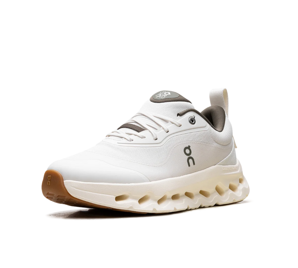 Tênis On Cloudtilt 2 x Loewe 'White Khaki'