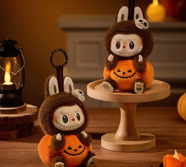 Chaveiro Pop Mart Labubu 'Sitting Pumpkin'