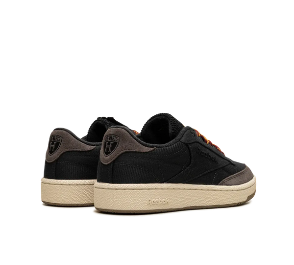 Tênis Reebok Club C Harry Potter 'Hogwarts' Preto / Marrom