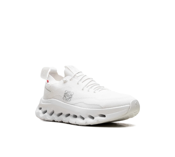 Tênis On Cloudtilt x Loewe 'White' Branco