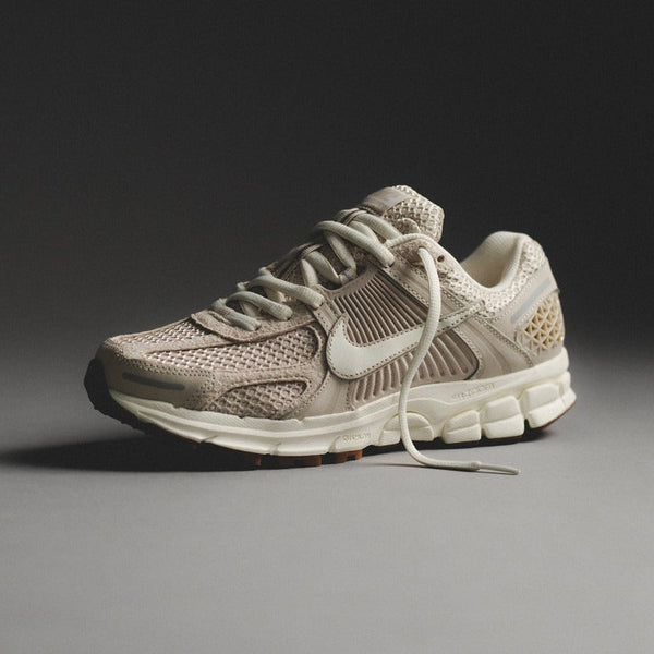 Nike Vomero 5: Por Que Este Tênis Tech é o Investimento Mais Inteligente para o Seu Estilo e Pés!