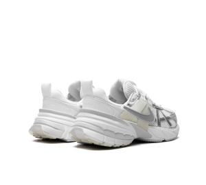 Nike V2K Run 'Metallic Silver White' Branco / Prata – foto 4