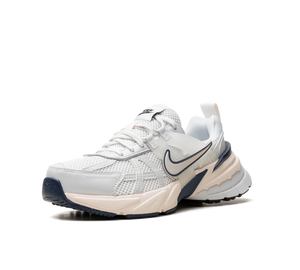 Nike V2K Run 'Platinum Tint' Branco – foto 2