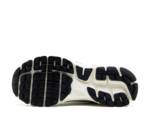 Tênis Nike Zoom Vomero 5 'Photon Dust' Cinza – foto 5