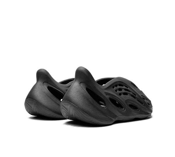 Tênis Yeezy Foam Runner 'Onyx' Preto