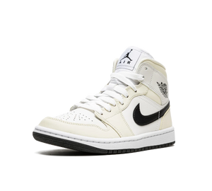 Tênis Nike Air Jordan 1 Mid 'Coconut Milk' Bege – foto 2
