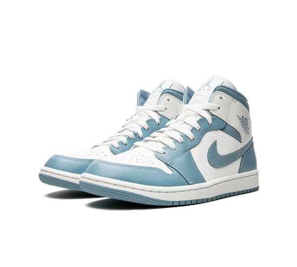 Tênis Nike Air Jordan 1 Mid 'UNC' Azul