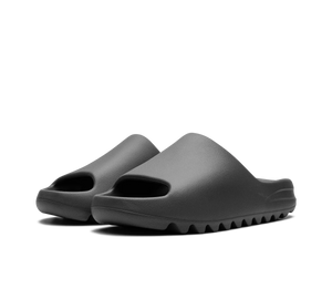 Chinelo Adidas Yeezy Slide 'Granite' Cinza – par visto de frente