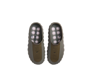 Chinelo Slide Nike Mind 001 Feminino 'Tarp Green' Verde Olive – par, vista de frente