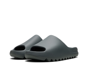 Chinelo Slide Adidas Yeezy Slide 'Slate Marine' Cinza / Azul-marinho – par, vista frontal