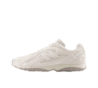 Tênis New Balance 204L 'Timberwolf' Off-White