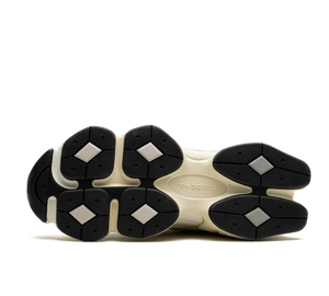 Tênis New Balance 9060 'Calcium' Bege – foto 5