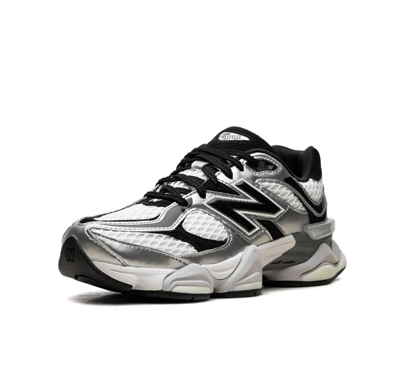 Tênis New Balance 9060 'Shoe Palace Metallic' Prata / Preto