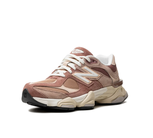 Tênis New Balance 9060 'Sparrow Flat Taupe' Marrom – foto 2