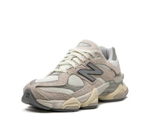 Tênis New Balance 9060 'Suede Pack Sea Salt' Cinza – foto 2