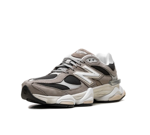 Tênis New Balance 9060 'Fall Suedes Pack Arid Stone' Marrom – foto 2