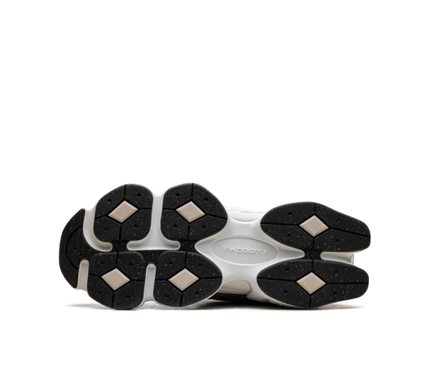 Tênis New Balance 9060 'Fall Suedes Pack Arid Stone' Marrom