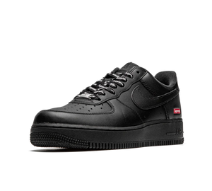 Tênis Nike Air Force 1 Low x Supreme 'Black' Preto – foto 2
