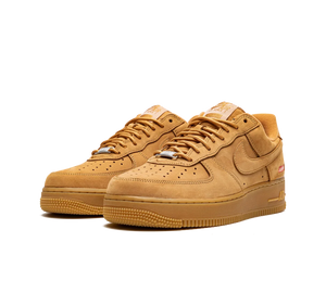 Tênis Nike Air Force 1 Low x Supreme 'Wheat' Marrom – foto 3