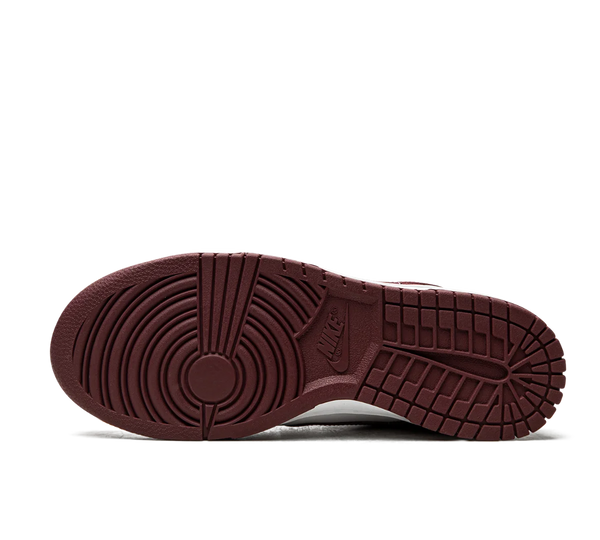 Tênis Nike Dunk Low 'Bordeaux' Bordô